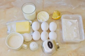 Меренговый рулет с заварным кремом Меренговый рулет с заварным кремом