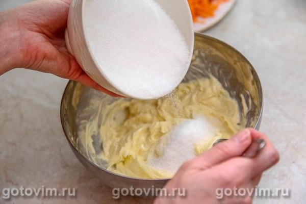 Морковный кекс с орехами Морковный кекс с орехами