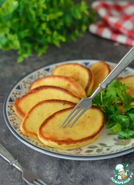 Оладьи из картофельного пюре с манкой Оладьи из картофельного пюре с манкой