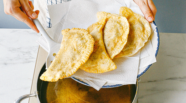 Чебуреки почти по ГОСТу, пошаговый рецепт с фото Чебуреки почти по ГОСТу, пошаговый рецепт с фото