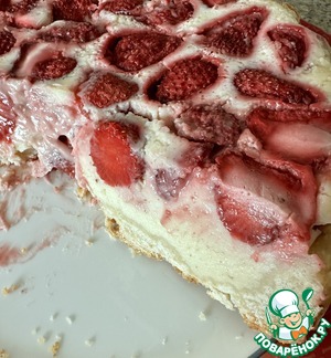 Тарт с клубникой и сметанной заливкой Тарт с клубникой и сметанной заливкой