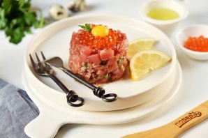 Тартар из тунца Тартар из тунца