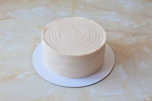 Торт молочная девочка с клубникой