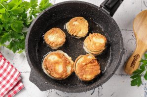 Баклажаны с мясом в кляре Баклажаны с мясом в кляре