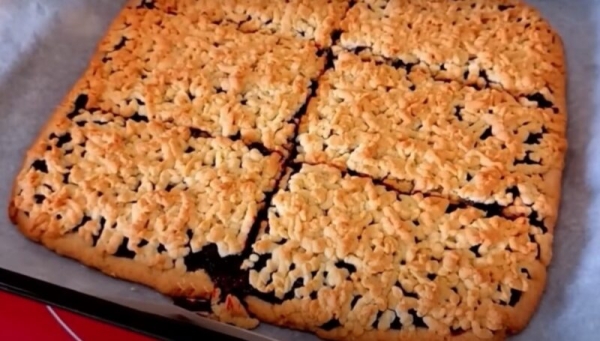 «Царский» десерт. Пирог с вареньем для особых случаев: научила всех подруг так готовить «Царский» десерт. Пирог с вареньем для особых случаев: научила всех подруг так готовить