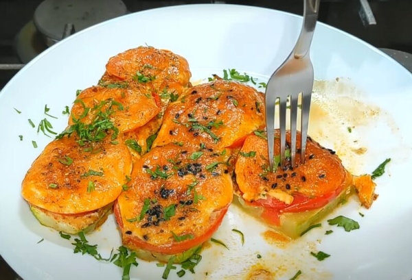 Осенние кабачки превращаются в деликатес! Готовлю без сковородки — получается невероятно сочно и ароматно Осенние кабачки превращаются в деликатес! Готовлю без сковородки — получается невероятно сочно и ароматно