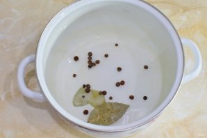 Тушенка из курицы в кастрюле Тушенка из курицы в кастрюле