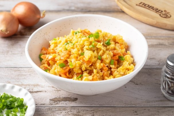 Гороховая каша с морковью и луком в мультиварке Гороховая каша с морковью и луком в мультиварке