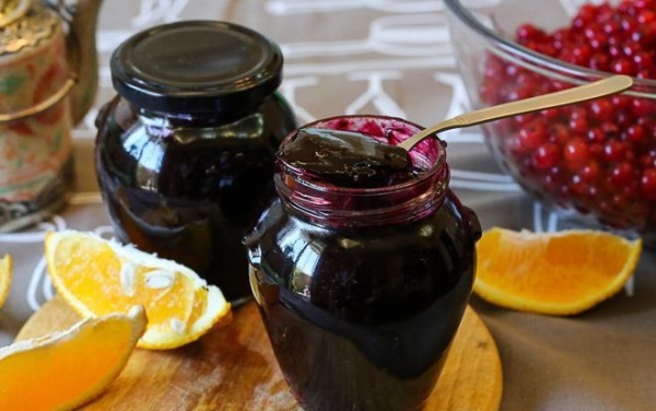Варенье из черной смородины и апельсинов без сахара Варенье из черной смородины и апельсинов без сахара
