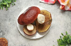 Белые грибы жареные Белые грибы жареные