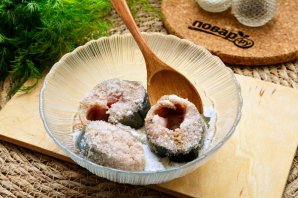 Скумбрия без рассола быстро в домашних условиях Скумбрия без рассола быстро в домашних условиях