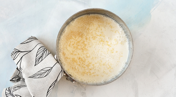 Блины на кефире на дрожжах, пошаговый рецепт с фото на 220 ккал