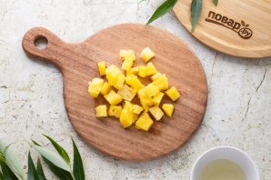 Кисло-сладкий соус с ананасами китайский Кисло-сладкий соус с ананасами китайский