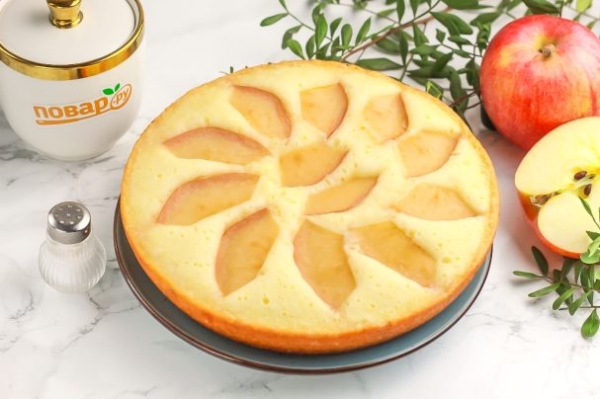 Яблочный пирог на сковороде Яблочный пирог на сковороде