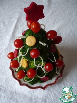 Елка из овощей и тунца Елка из овощей и тунца