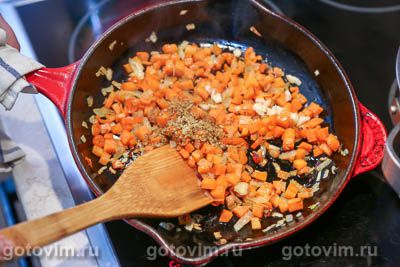 Дал из колотого желтого гороха с чили