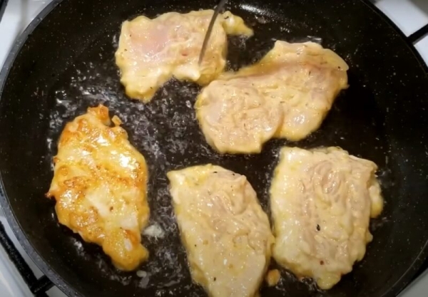 Мясо тает, как масло бархатное. Маринад просто чудо: нежное куриное филе Мясо тает, как масло бархатное. Маринад просто чудо: нежное куриное филе