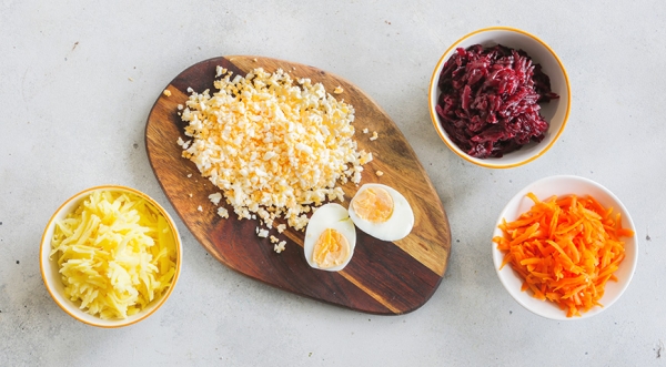 Роллы Селедка под шубой, пошаговый рецепт с фото на 168 ккал Роллы Селедка под шубой, пошаговый рецепт с фото на 168 ккал