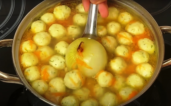 Я могу есть этот суп каждый день. Вкусный рецепт из простых продуктов за 40 минут: так вы точно ещё не готовили Я могу есть этот суп каждый день. Вкусный рецепт из простых продуктов за 40 минут: так вы точно ещё не готовили