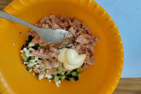 Салат "цыплята в гнезде"