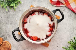 Варенье из клубники с лимоном Варенье из клубники с лимоном