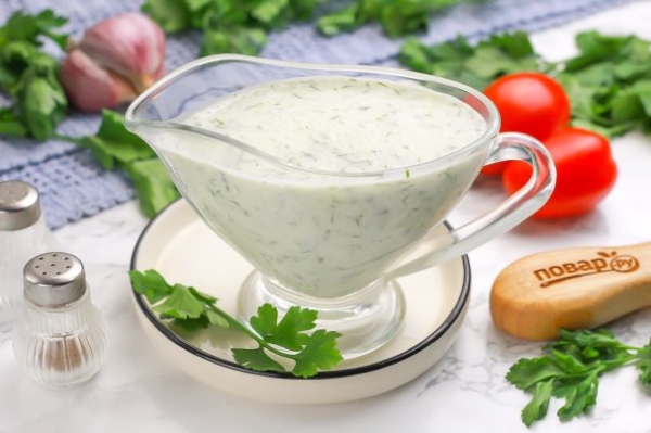 Соус белый с солеными огурцами Соус белый с солеными огурцами