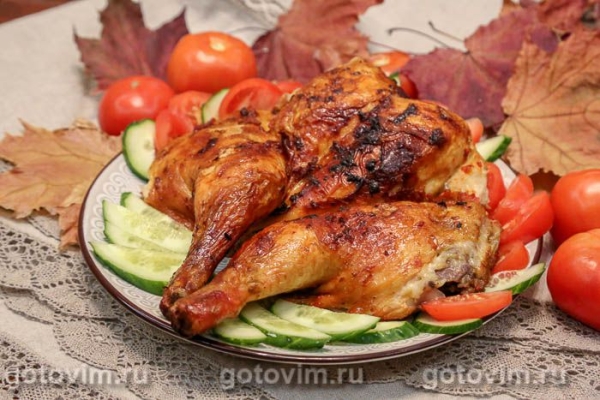 Курица в духовке, запеченная с острой перечной пастой Курица в духовке, запеченная с острой перечной пастой