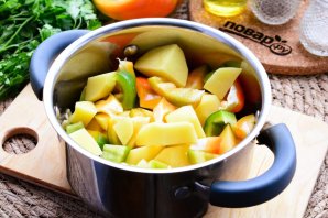 Картофель, тушеный с грибами Картофель, тушеный с грибами