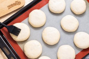 Постные пирожки с повидлом