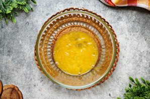 Пирог на майонезе и сметане Пирог на майонезе и сметане