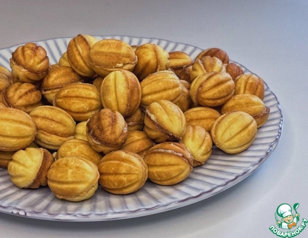 Орешки со сгущенкой из нашего детства Орешки со сгущенкой из нашего детства