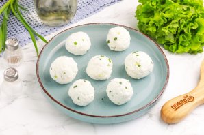 Шарики из печени трески с творогом Шарики из печени трески с творогом