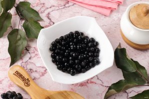 Компот из черноплодки с яблоками на зиму Компот из черноплодки с яблоками на зиму