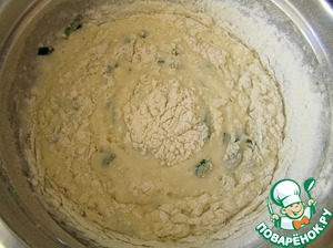 Пирог с лососем, зеленью и овощами