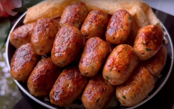 Долго искала этот рецепт. Самые сочные и вкусные котлеты: просто перемешайте фарш с содой Долго искала этот рецепт. Самые сочные и вкусные котлеты: просто перемешайте фарш с содой