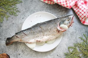 Горбуша на решетке Горбуша на решетке