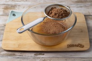 Кекс с яблоками и какао