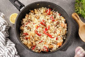 Жареный рис с морепродуктами