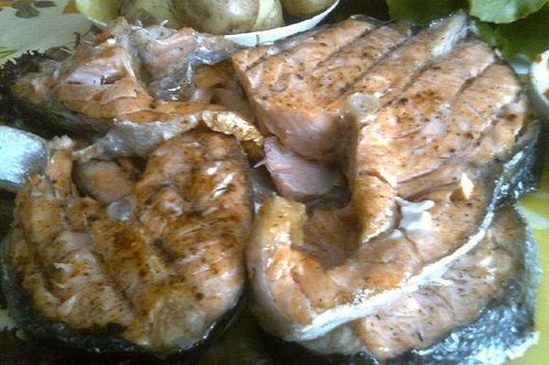 Сочная и нежная семга на решетке Сочная и нежная семга на решетке