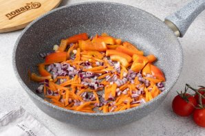 Сорго с грибами и овощами Сорго с грибами и овощами