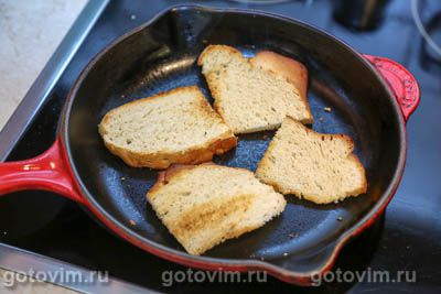 Бутерброды со шпротами, сыром и вялеными томатами Бутерброды со шпротами, сыром и вялеными томатами