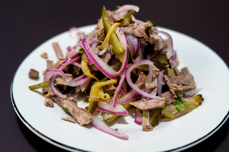 Салат с говядиной из трех ингредиентов Салат с говядиной из трех ингредиентов