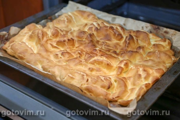 Рулет Карпатка из заварного теста с кремом и джемом