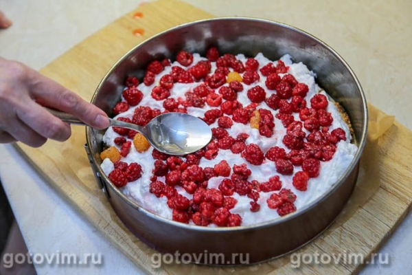 Песочный пирог с малиной и безе Песочный пирог с малиной и безе