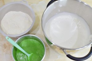 Фисташковый торт с малиной Фисташковый торт с малиной