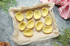 Запеченный картофель с беконом и сыром Запеченный картофель с беконом и сыром