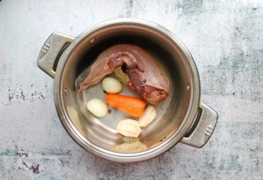 Язык говяжий отварной Язык говяжий отварной