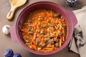 Плов с нутом и рисом Плов с нутом и рисом