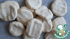 Чебуреки на заварном тесте Чебуреки на заварном тесте
