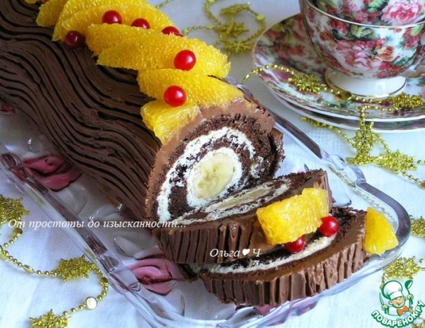 Шоколадно-творожный рулет "Рождественское полено" Шоколадно-творожный рулет "Рождественское полено"